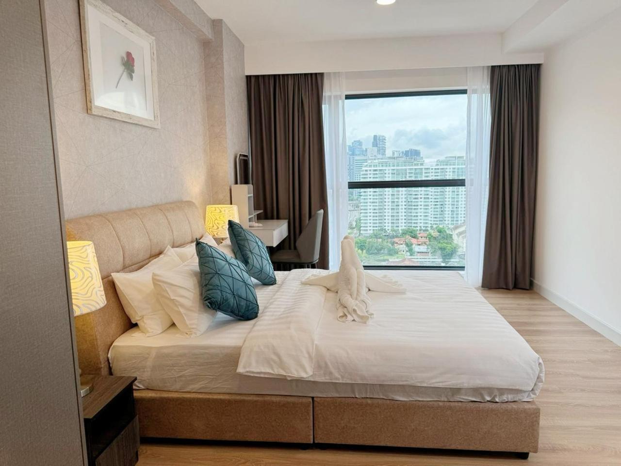 The Atrium At Jalan Ampang By Okbnb - Luxury 3 Bedroom Family With Balcony, 3 Mins To Klcc Apartment *