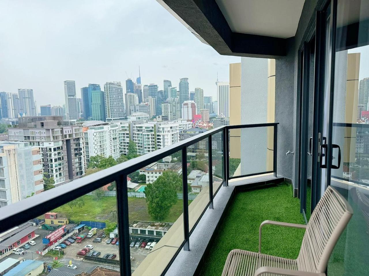 The Atrium At Jalan Ampang By Okbnb - Luxury 3 Bedroom Family With Balcony, 3 Mins To Klcc Pangsapuri *