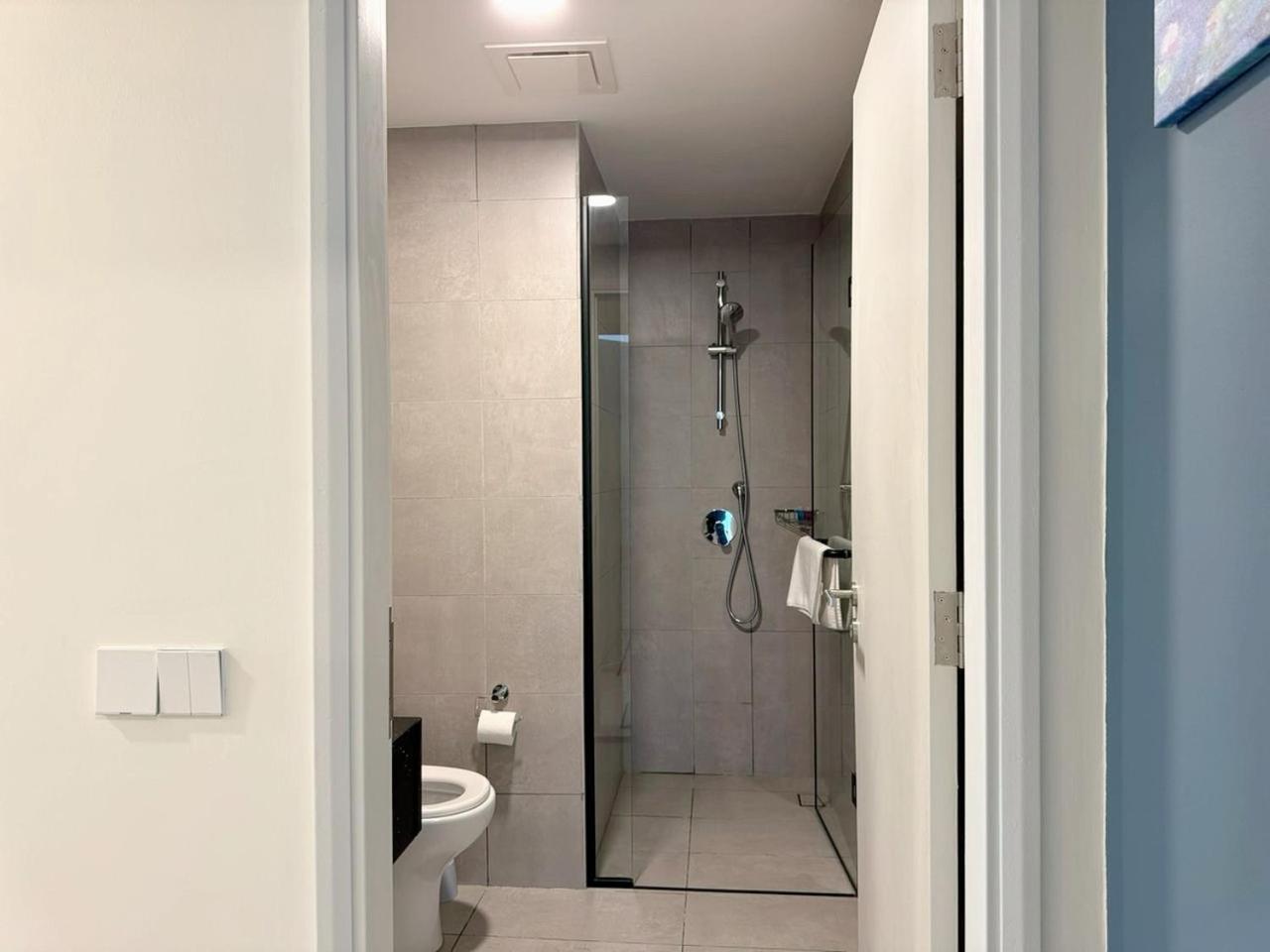 The Atrium At Jalan Ampang By Okbnb - Luxury 3 Bedroom Family With Balcony, 3 Mins To Klcc Kuala Lumpur