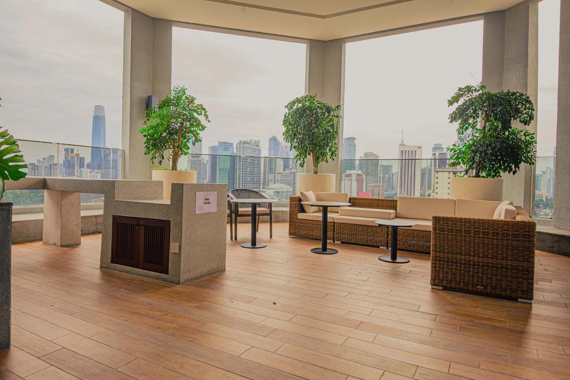 Pangsapuri The Atrium At Jalan Ampang By Okbnb - Luxury 3 Bedroom Family With Balcony, 3 Mins To Klcc Kuala Lumpur