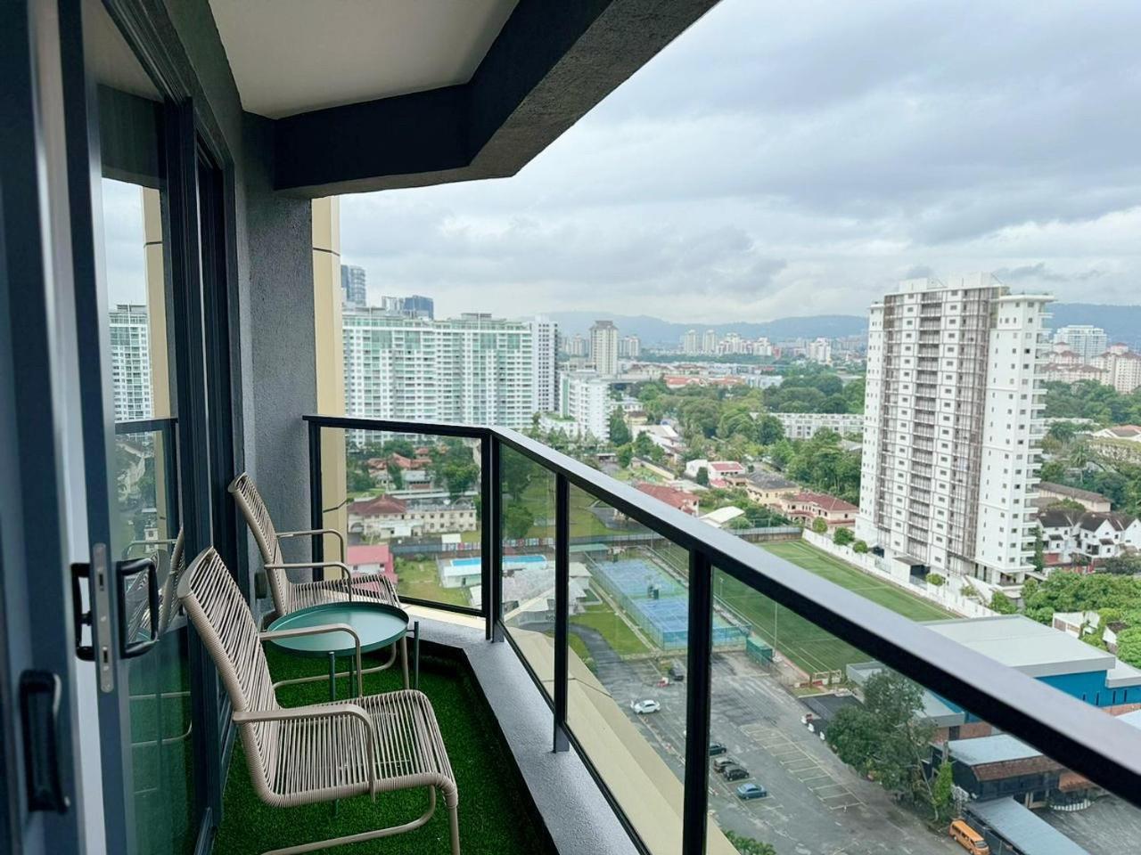 The Atrium At Jalan Ampang By Okbnb - Luxury 3 Bedroom Family With Balcony, 3 Mins To Klcc *