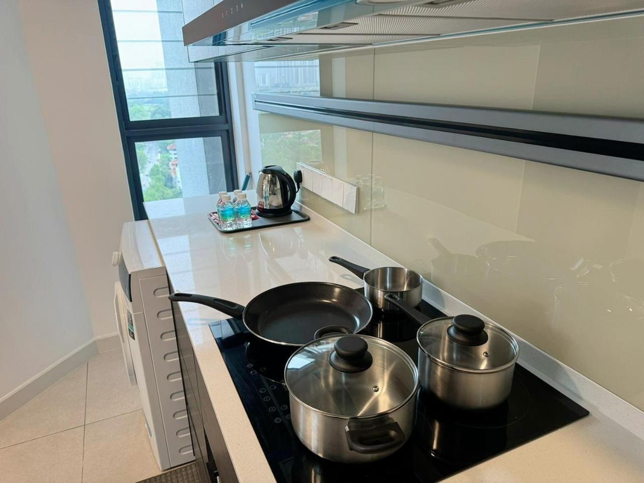 The Atrium At Jalan Ampang By Okbnb - Luxury 3 Bedroom Family With Balcony, 3 Mins To Klcc * Kuala Lumpur